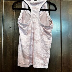 Athleta Momentum tank pink cameo L